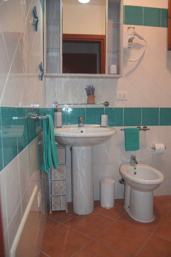 Il Mare Di Olbia Holiday Apartment Екстериор снимка